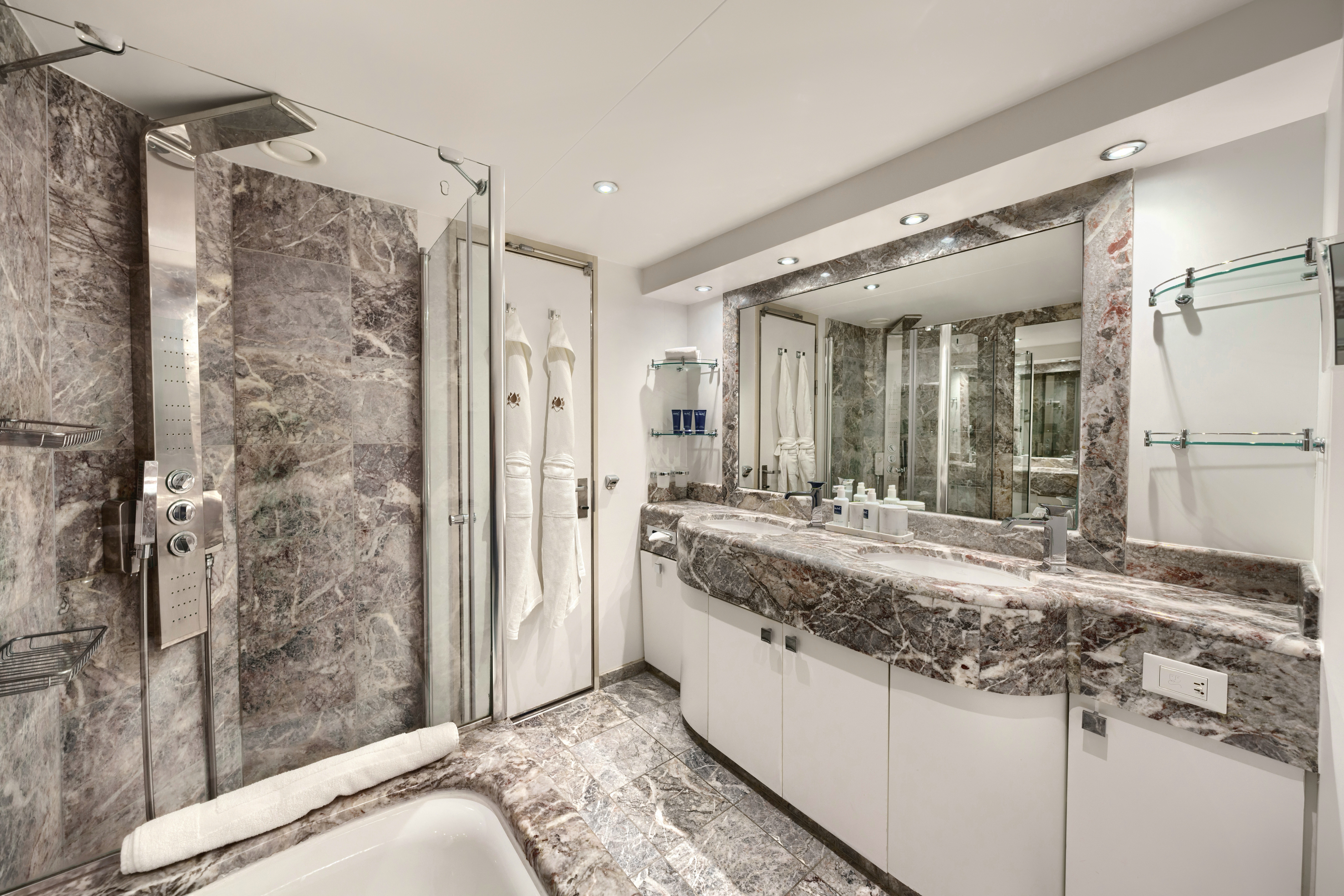 MSC Yacht Club Executive & Family Suite